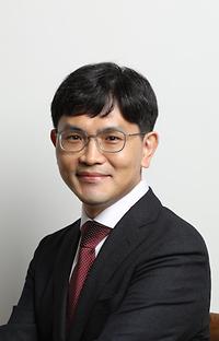김한웅